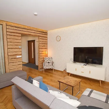 Paernu Apartment *